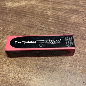 MACximal Satin Lipstick